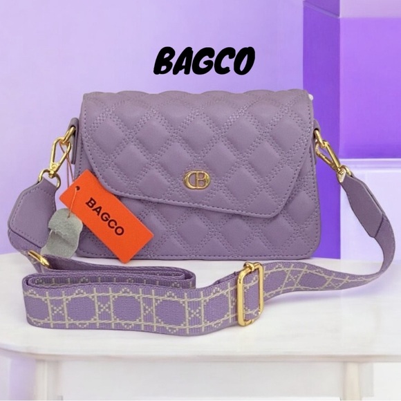 BAGCO NWT LIGHT PURPLE LEATHER CROSSBODY BAG PURSE CLUTCH GOLD TONE HARDWARE - Picture 1 of 11